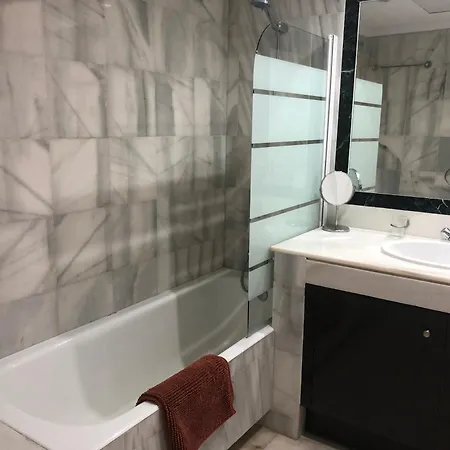 Apartment 1404: 2 Bed Penthouse In El Presidente *