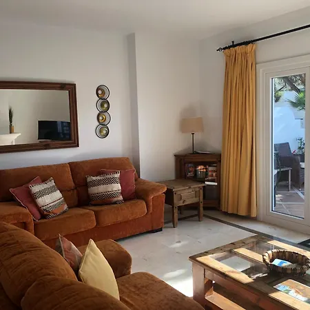1404: 2 Bed Penthouse In El Presidente *